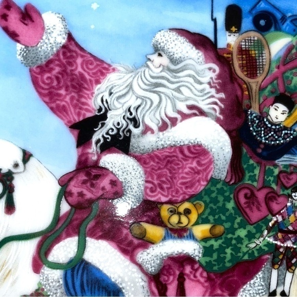 DECORATIVE plate, Christmas Around the World, 1995, Santa in Greenland, EUC - Picture 3 of 4